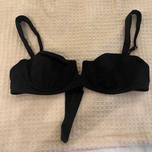 Black Monday swimwear top size small